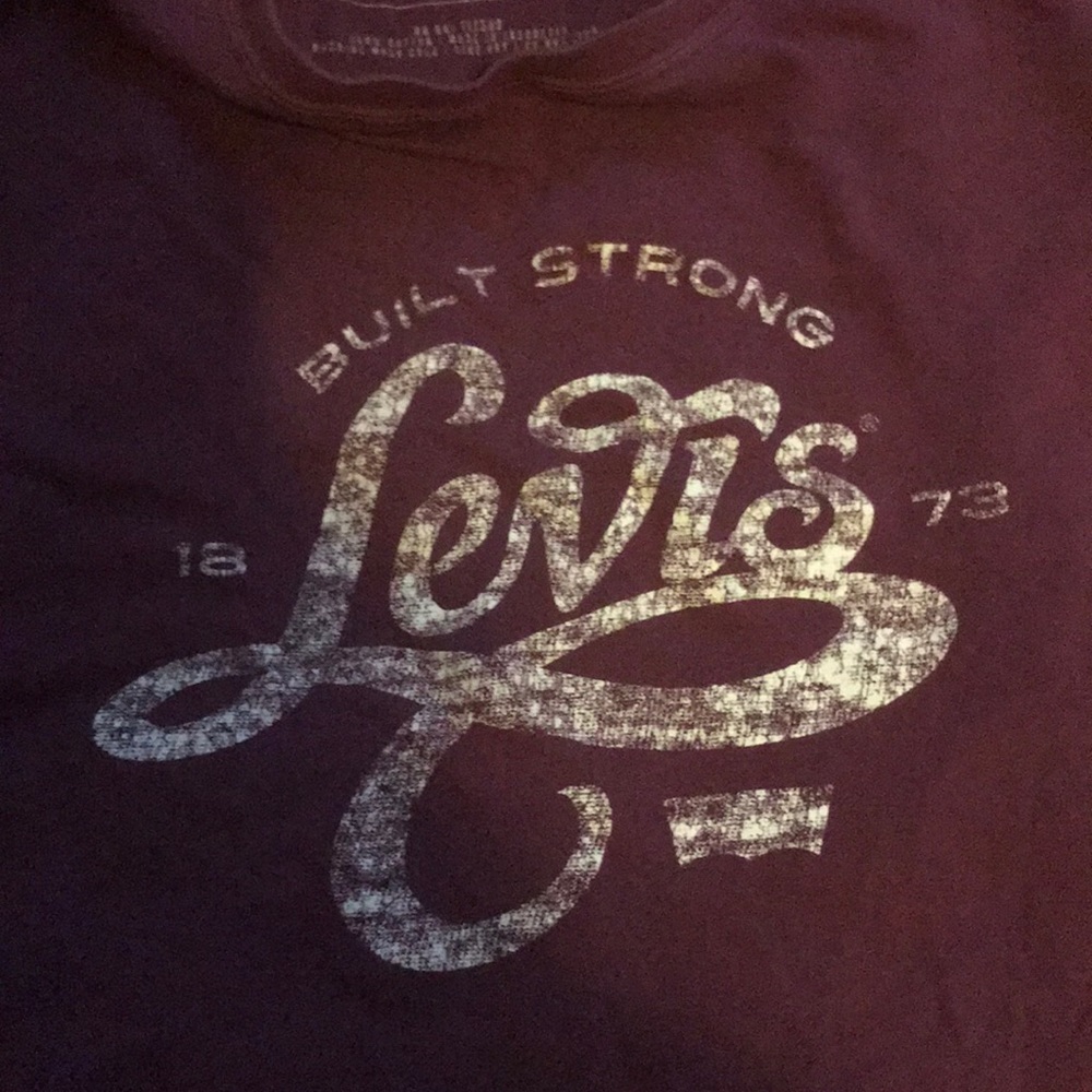 Levi’s tee shirt
